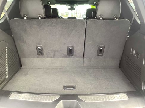 Used 2021 Chevrolet Tahoe High Country image 13