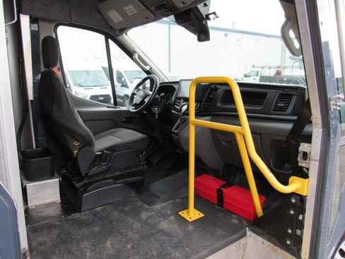 Used 2021 Ford Transit 350 DRW image 13