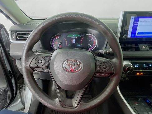 Used 2023 Toyota RAV4 XLE AWD/4WD image 12