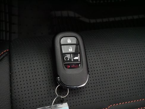 Used 2026 Honda CR-V Sport Touring image 31