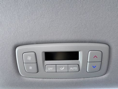 New 2026 Kia Carnival FWD image 29