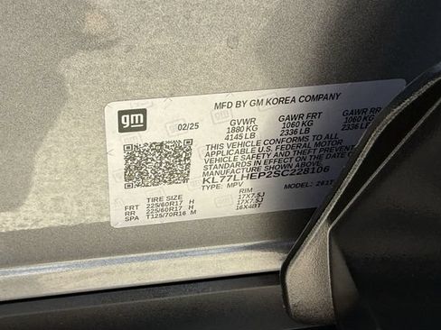 Certified 2025 Chevrolet Trax LT w/ Driver Confidence Package FWD image 34