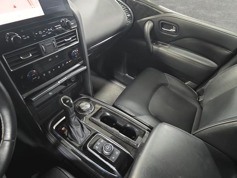 Certified 2024 INFINITI QX80 Luxe image 25