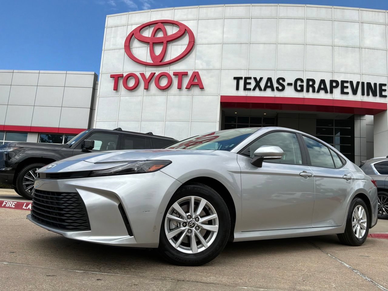 Used 2026 Toyota Camry LE FWD image 2