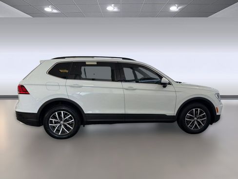 Used 2019 Volkswagen Tiguan SE w/ Panoramic Sunroof Package AWD/4WD image 8