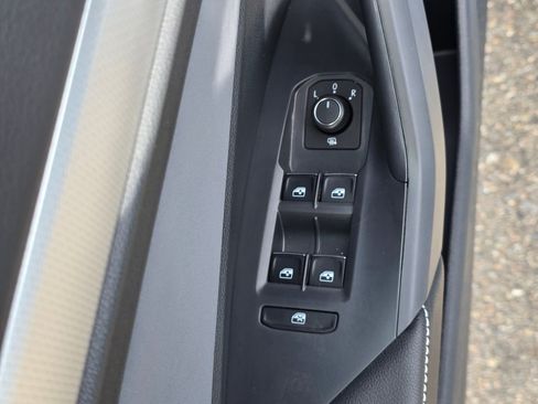New 2026 Volkswagen Jetta SE FWD image 22