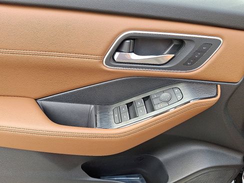 New 2026 Nissan Rogue Platinum w/ Platinum Premium Package image 9