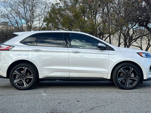 Used 2019 Ford Edge ST w/ Equipment Group 401A image 3