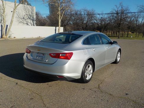 Used 2020 Chevrolet Malibu LS w/ Driver Confidence Package II image 3