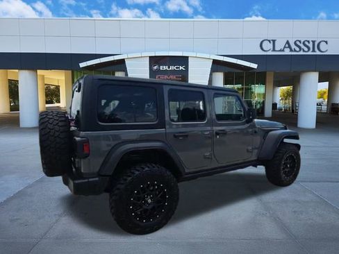 Used 2023 Jeep Wrangler Unlimited image 8