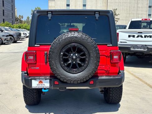 Used 2023 Jeep Wrangler Unlimited Rubicon 4xe AWD/4WD image 5