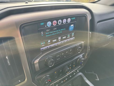 Used 2018 GMC Sierra 2500 Denali w/ Duramax Plus Package image 10