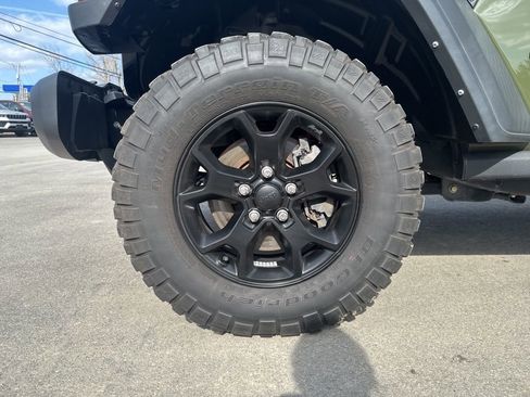 Used 2021 Jeep Wrangler Unlimited Sport AWD/4WD image 9