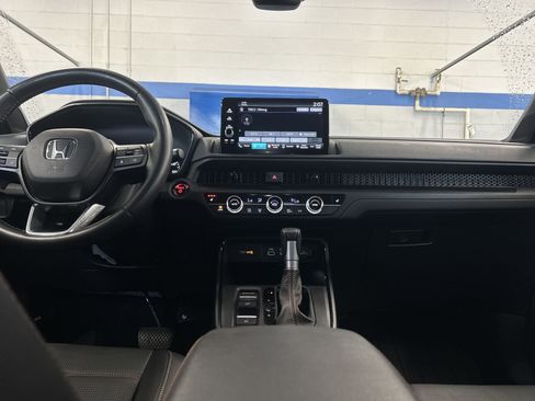 Used 2025 Honda CR-V Sport-L image 28