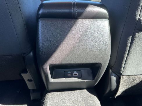 Used 2025 Nissan Altima 2.5 SV FWD image 23