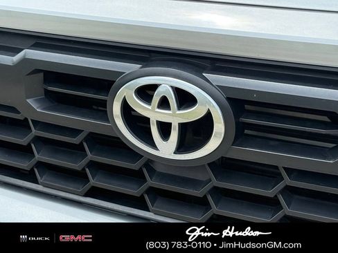 Used 2025 Toyota Tacoma TRD Off-Road AWD/4WD image 7