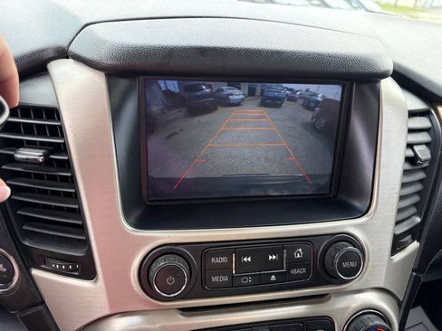 Used 2015 GMC Yukon Denali w/ Touring Package AWD/4WD image 33