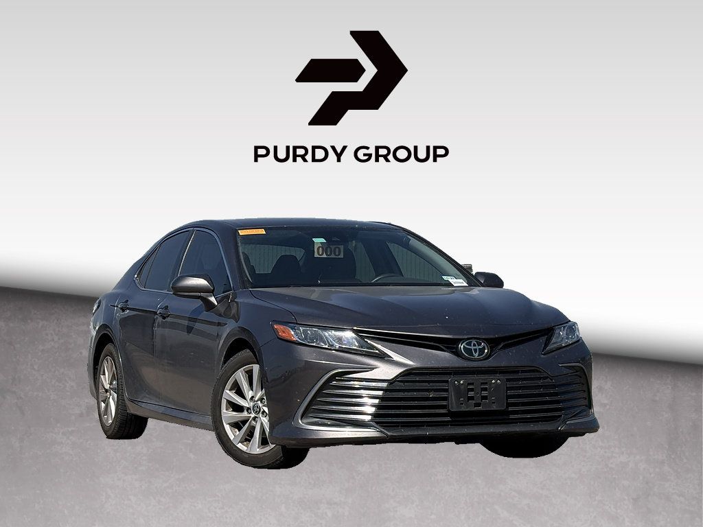 Used 2022 Toyota Camry LE FWD image 1