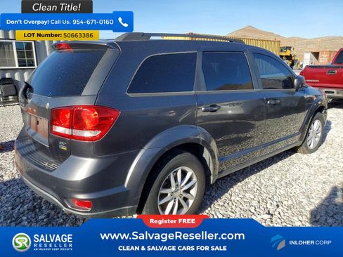 Used 2015 Dodge Journey SXT w/ Flexible Seating Group FWD image 4