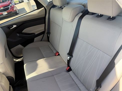 Used 2018 Ford Focus SE image 11