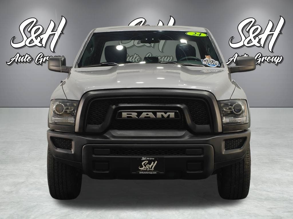 Used 2024 RAM 1500 Warlock AWD/4WD image 9