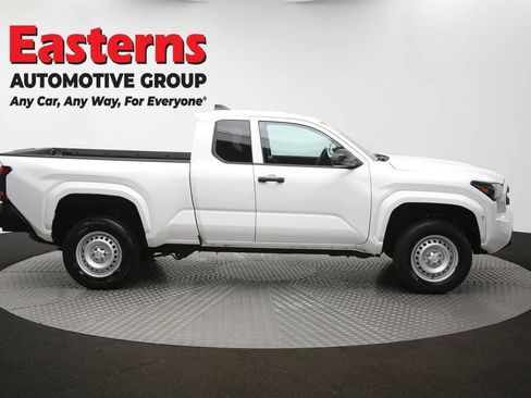Used 2024 Toyota Tacoma SR RWD image 39