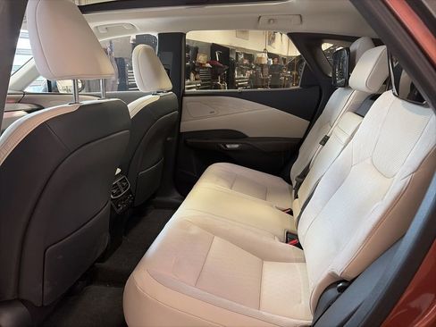 Used 2024 Lexus RX 350 w/ Convenience Package image 6