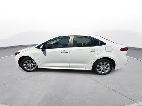 Used 2024 Toyota Corolla LE image 7