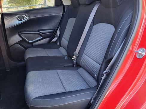 Used 2021 Kia Soul S image 37