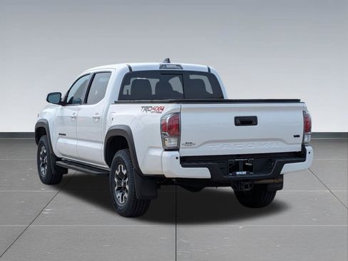 Used 2023 Toyota Tacoma TRD Off-Road w/ TRD Premium Off Road Package AWD/4WD image 3