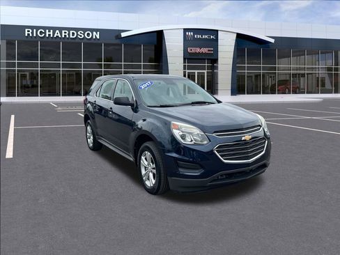 Used 2017 Chevrolet Equinox LS FWD image 8