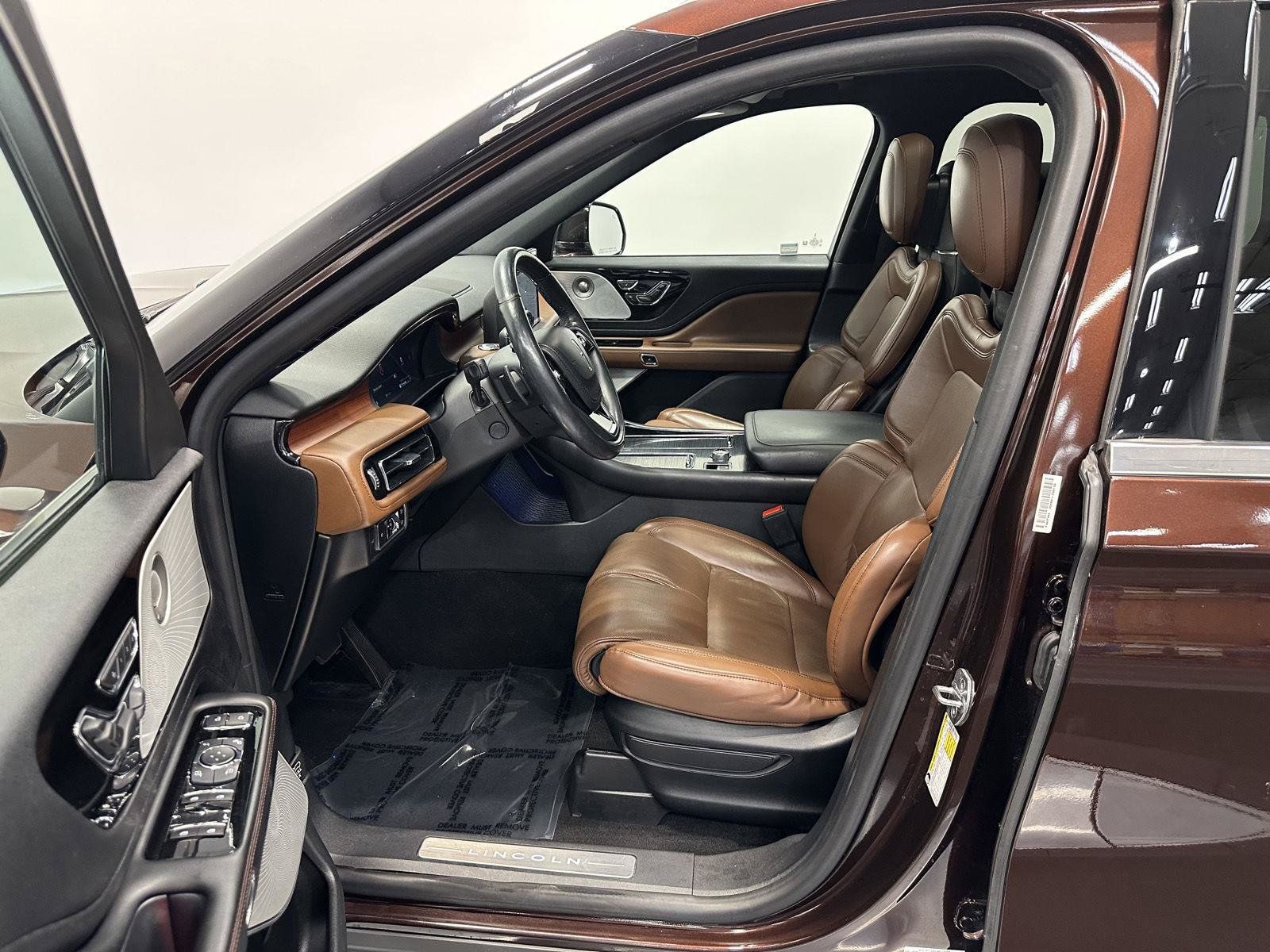 Used 2020 Lincoln Aviator Reserve w/ Equipment Group 202A AWD/4WD image 11