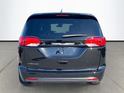 New 2026 Chrysler Voyager LX image 6