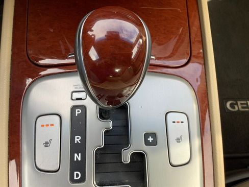 Used 2012 Hyundai Genesis 3.8 w/ Premium Pkg RWD image 24