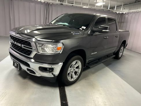 Used 2022 RAM 1500 Big Horn AWD/4WD image 3