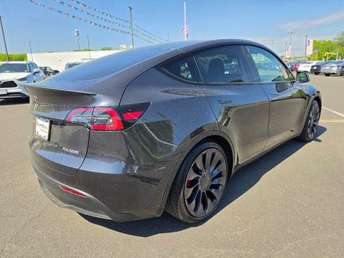 Used 2024 Tesla Model Y Performance AWD/4WD image 7