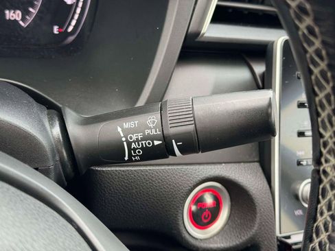 Used 2020 Honda Insight Touring image 27