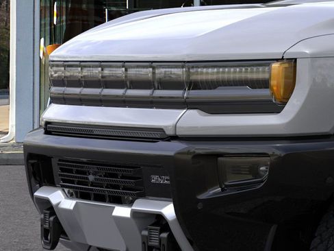 New 2025 GMC Hummer EV 2X image 43