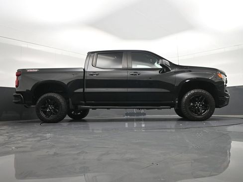 Used 2023 Chevrolet Silverado 1500 Custom Trail Boss w/ LPO, Dark Essentials Package AWD/4WD image 28
