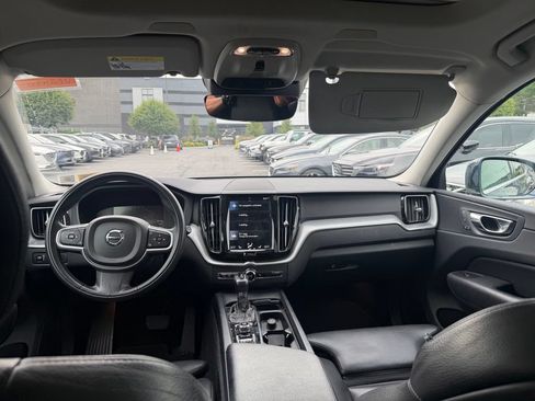 Used 2019 Volvo XC60 T5 Momentum w/ Premium Package AWD/4WD image 5