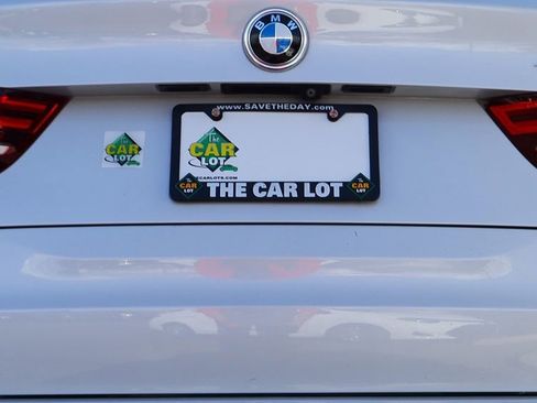 Used 2017 BMW X5 xDrive40e image 21