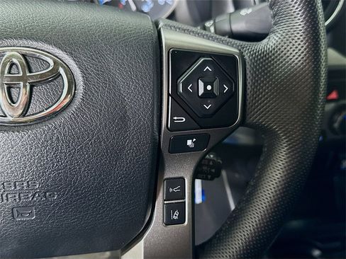 Used 2022 Toyota Tacoma SR5 image 23