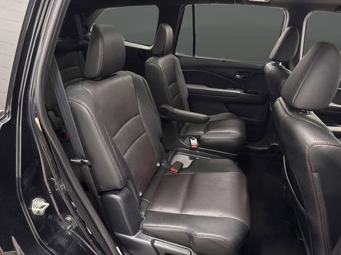 Used 2020 Honda Pilot Black Edition image 32