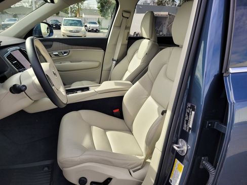 Certified 2024 Volvo XC90 T8 Plus image 9