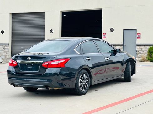 Used 2017 Nissan Altima 2.5 S w/ Power Driver Seat Package FWD image 10