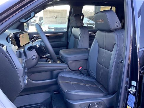 New 2026 Chevrolet Tahoe High Country AWD/4WD image 9