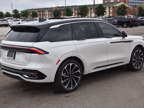 New 2026 Lincoln Nautilus Black Label AWD/4WD image 13