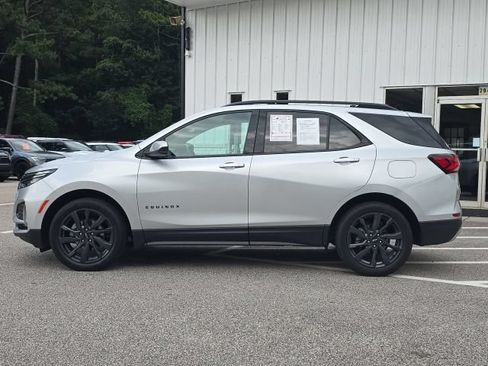 Certified 2022 Chevrolet Equinox RS w/ LPO, Floor Liner Package FWD image 2