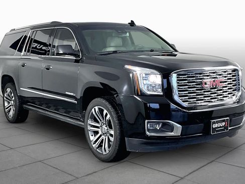 Used 2019 GMC Yukon XL Denali w/ Denali Ultimate Package RWD image 3