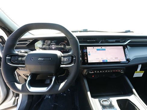 New 2026 Jeep Cherokee Limited AWD/4WD image 11